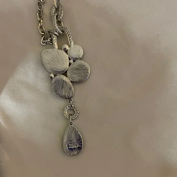 Lia Sophia Elegant Silver and Yellow Statement Necklace - Picture 7 of 9